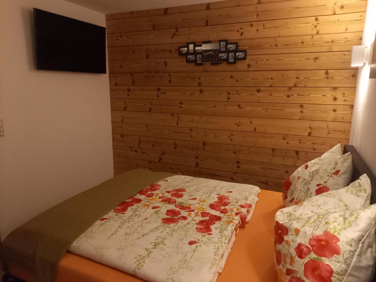 Appartement Alexander Neukirchen am Grossvenediger Luaran gambar